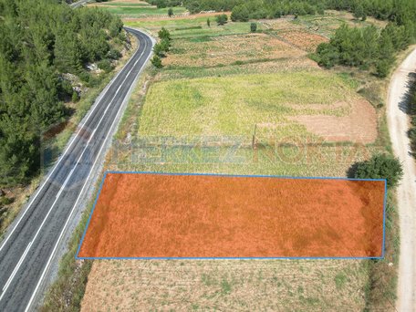 Muğla,Kıran'da Ana Yola Cepheli, Denize ve Yerleşime Yakın Arazi