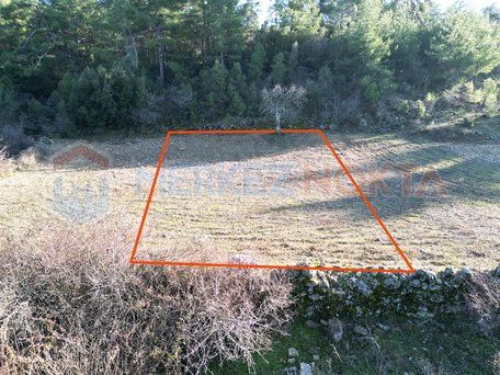 Flat and Fertile Land for Sale in Muğla Menteşe Kıran...
